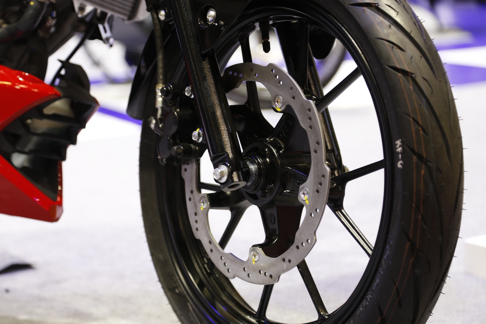 Suzuki GSX-S150 ra mat tai Viet Nam anh 8