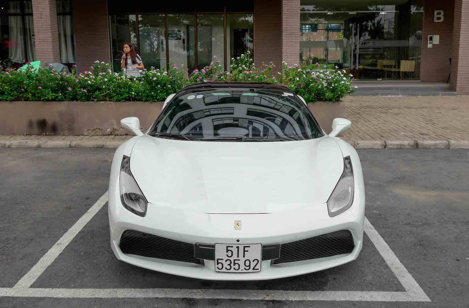Sieu xe Ferrari 488 GTB cua Cuong Do La anh 5