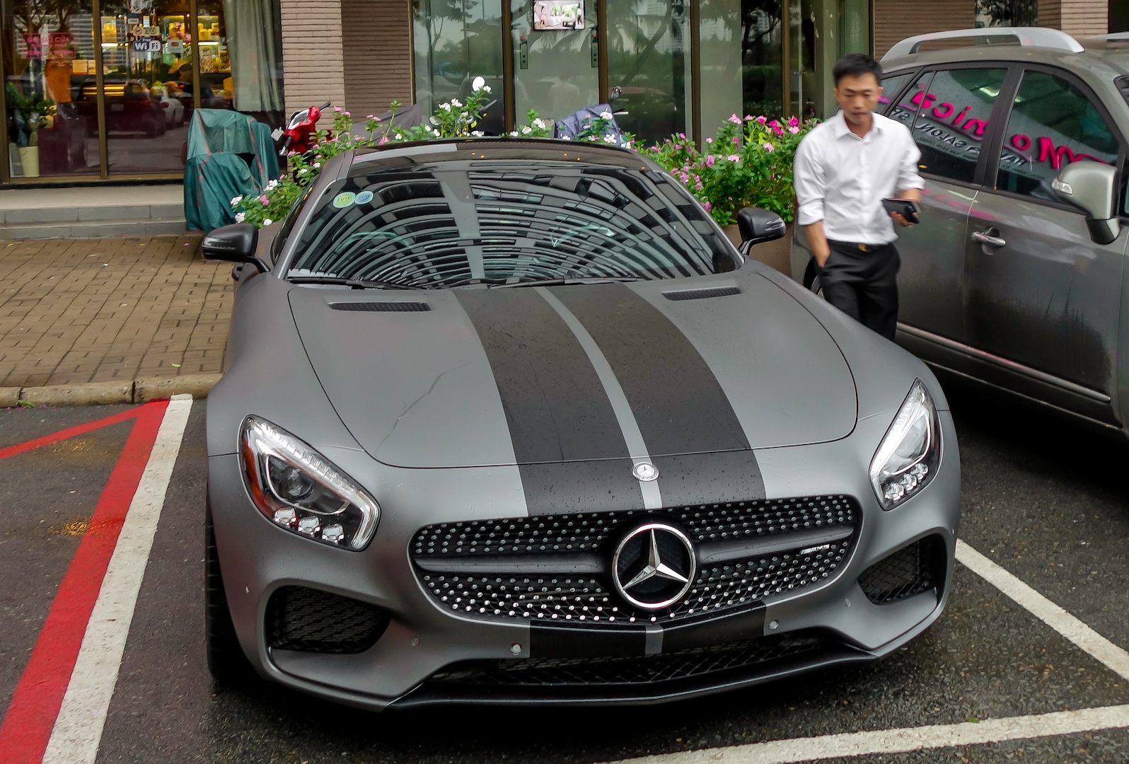 Cuong Do La do Mercedes GTS kieu Fast and Furious 8 hinh anh