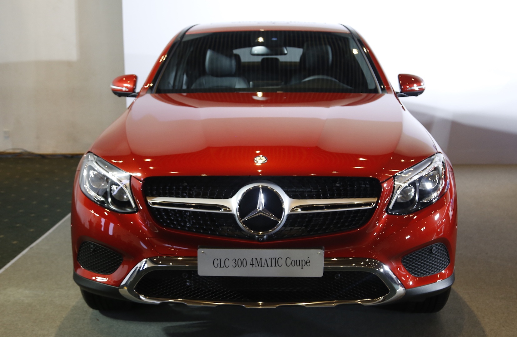 Mercedes GLC 300 4Matic Coupe tai Viet Nam anh 2
