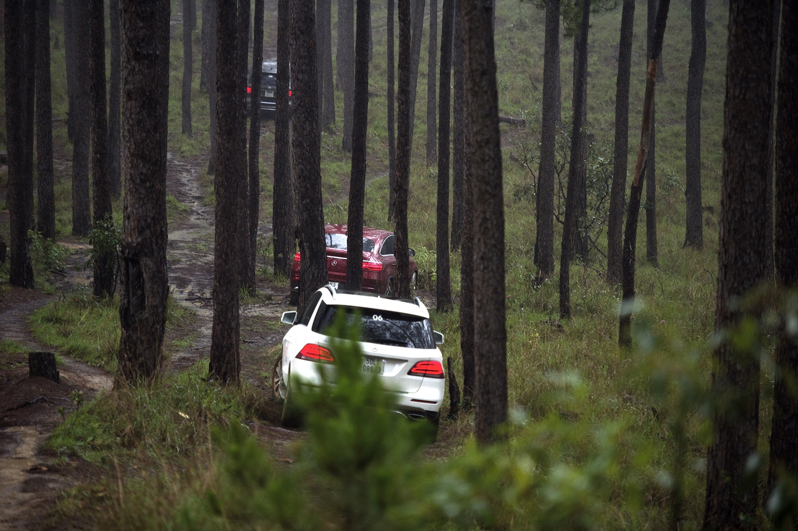 Mercedes GLE chuc ty off-road anh 3