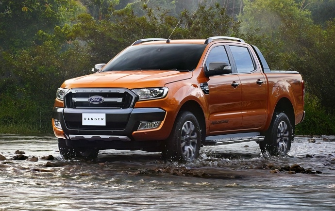 Ford Viet Nam bac bo tin giam gia kich san xe Everest hinh anh