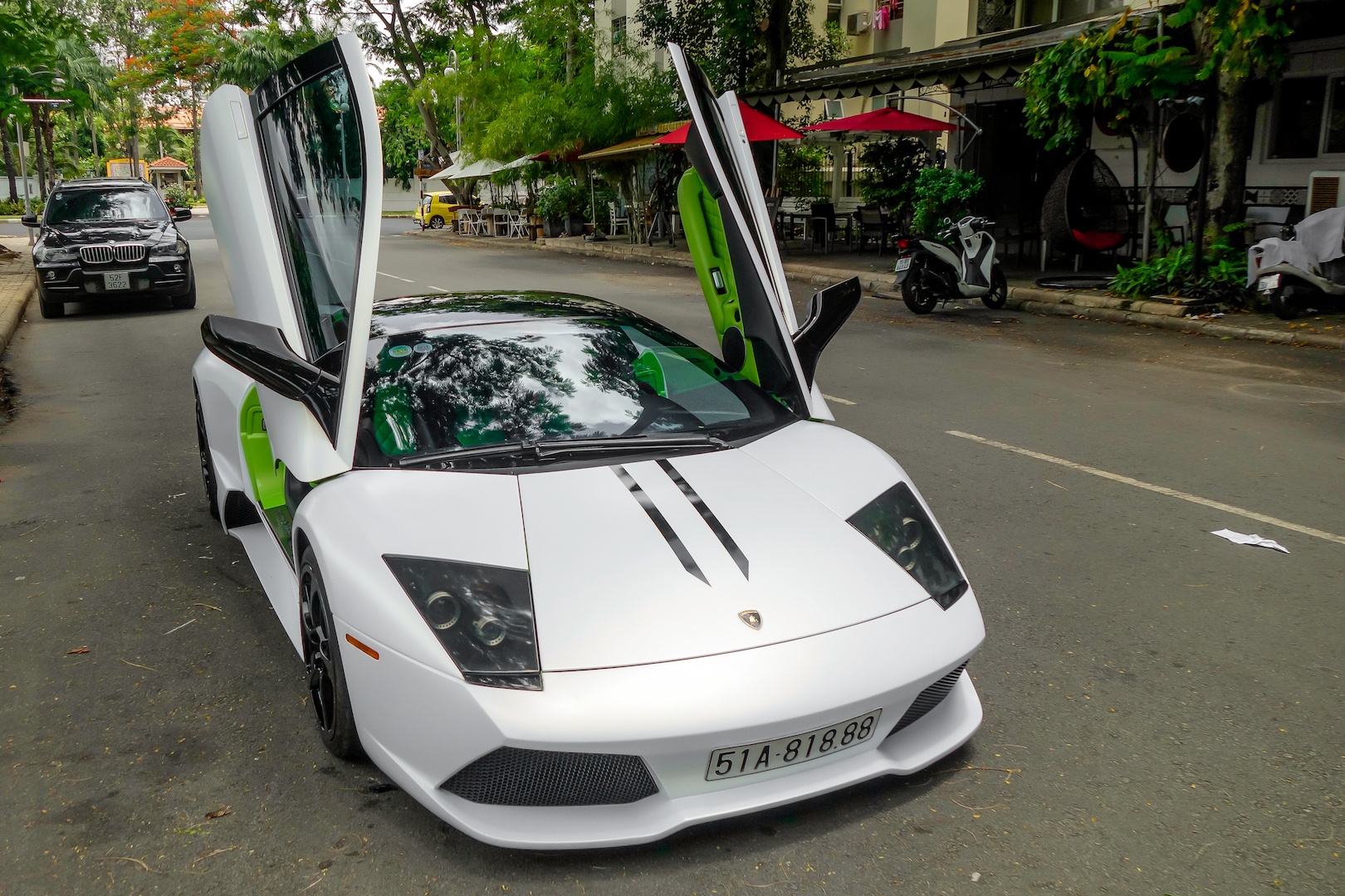 Lamborghini Mucielago LP640 mau xanh com anh 11