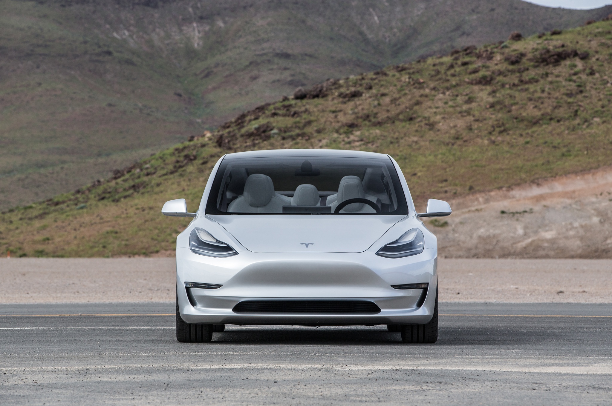 Tesla Model 3 ra mắt ảnh 2 Tesla Model 3 ra mat anh 2