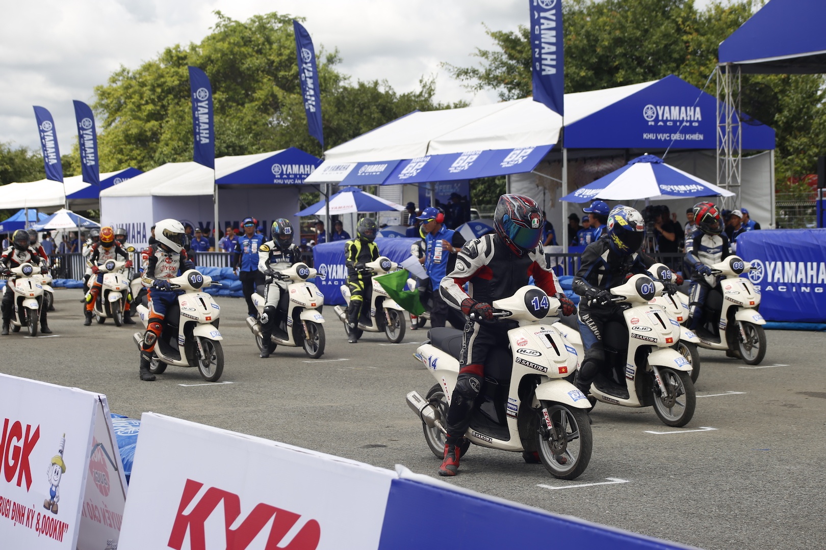 Dua xe Yamaha 2017 anh 1