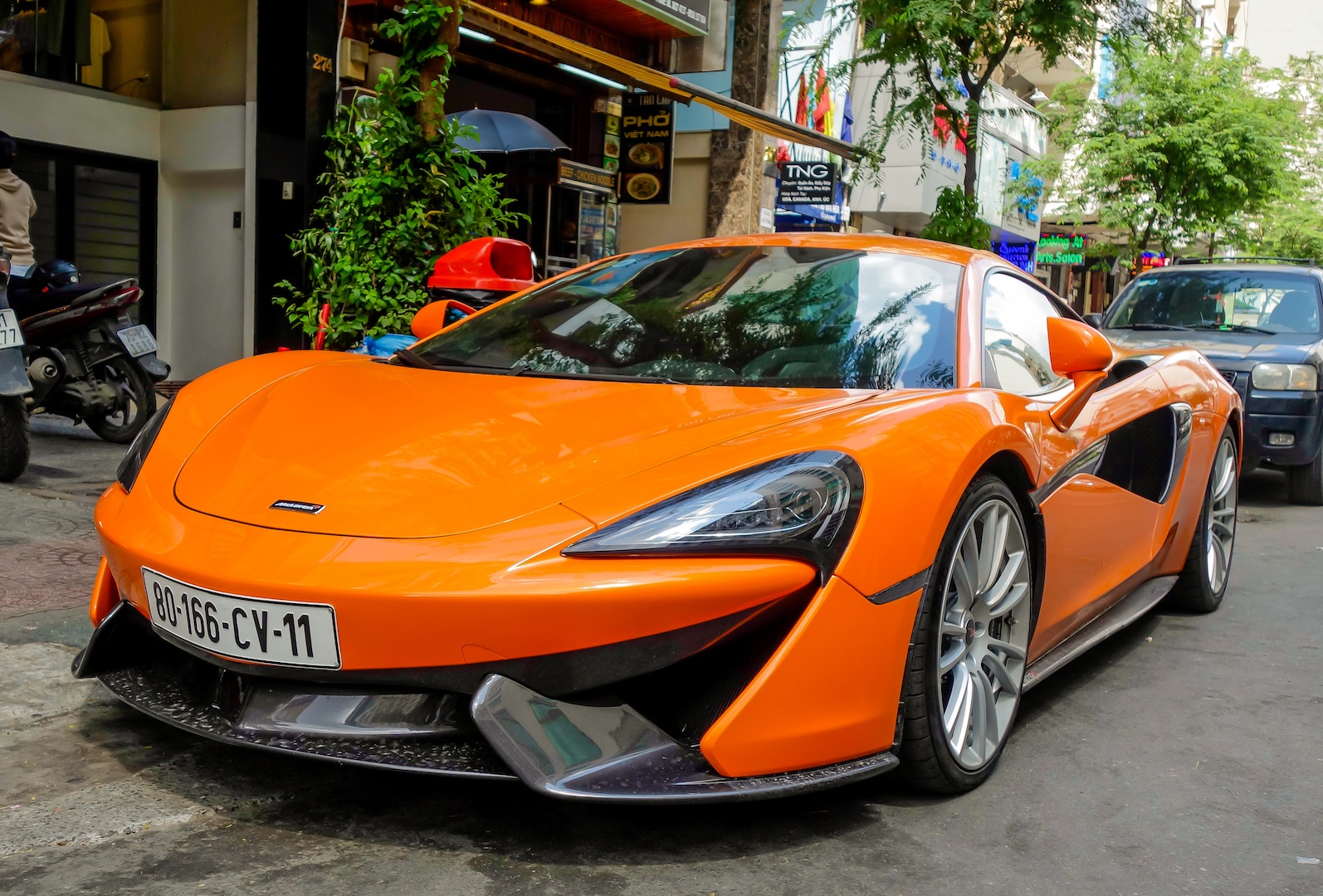 Sieu xe McLaren 570S cua trum ma tuy o Sai Gon hinh anh