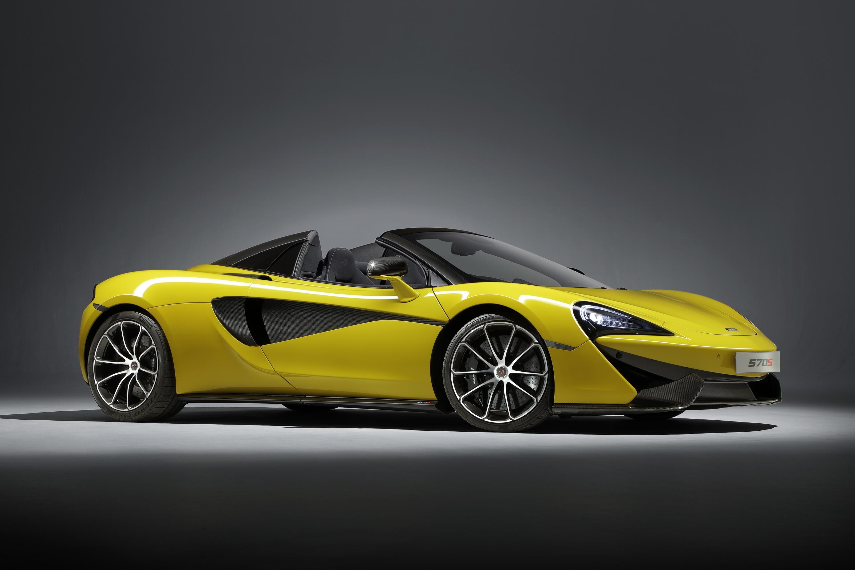 McLaren 570S Spider mui tran anh 1