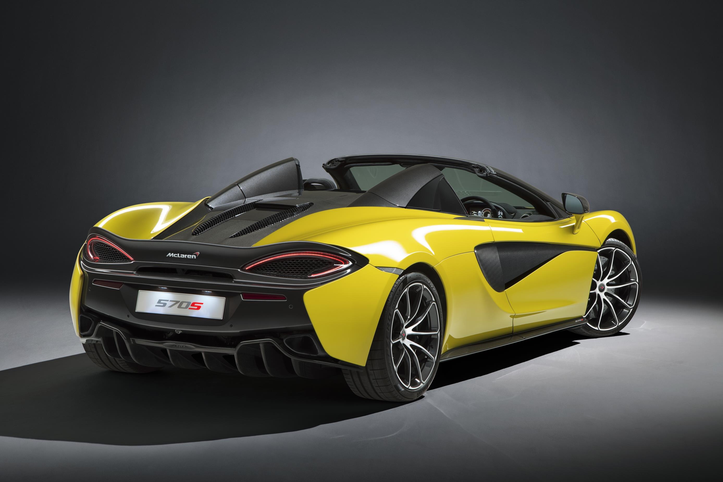 McLaren 570S Spider mui tran anh 3