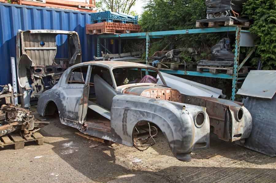 Nghĩa trang Rolls-Royce và Bentley ảnh 4 Nghia trang Rolls-Royce va Bentley anh 4