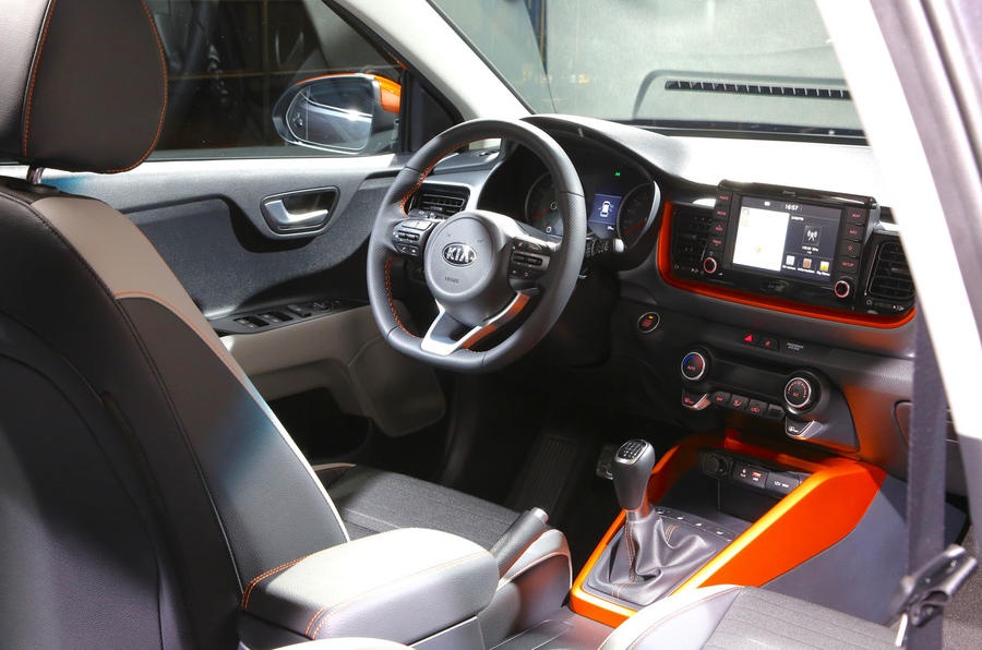 Kia Stonic ra mat anh 6