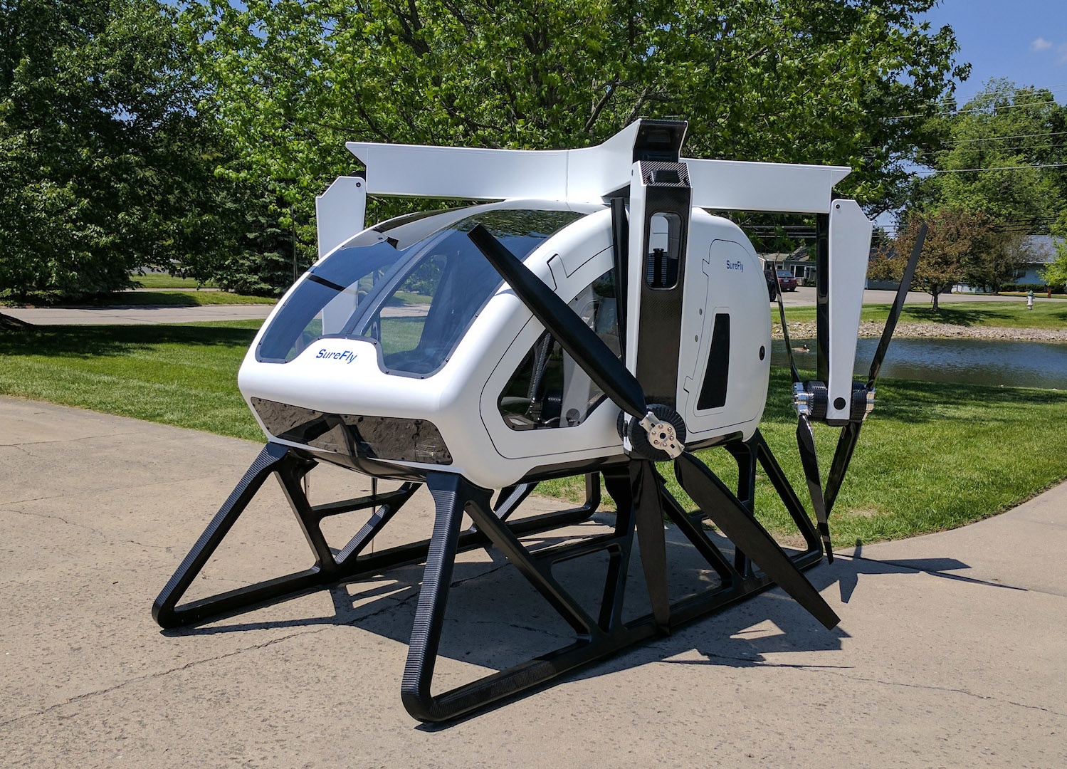 xe bay Workhorse SureFly anh 10