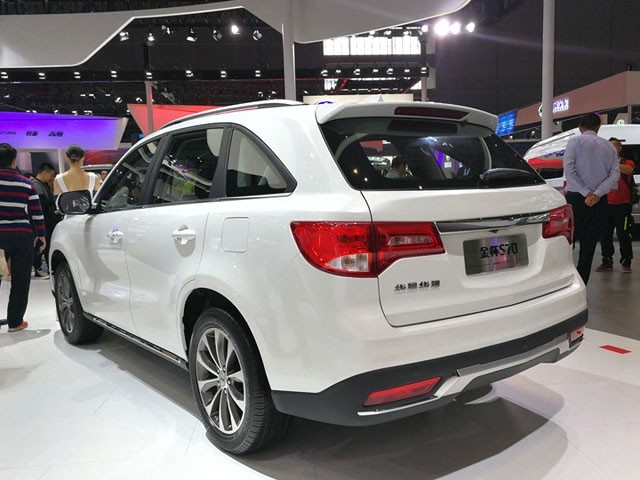 xe nhai Acura MDX cua Trung Quoc anh 4