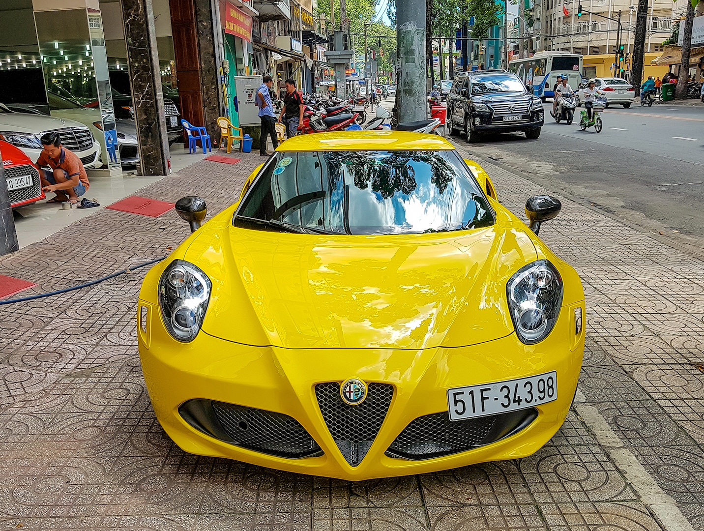 Alfa Romeo 4C Launch Edition anh 2