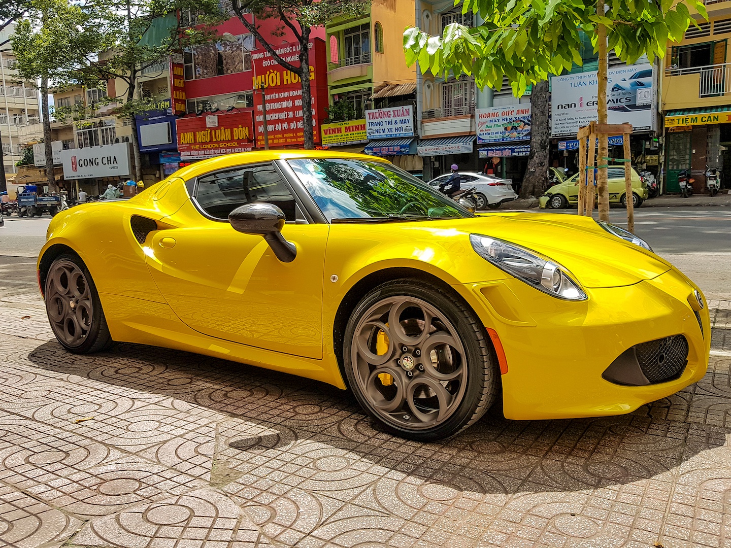 Alfa Romeo 4C Launch Edition anh 3