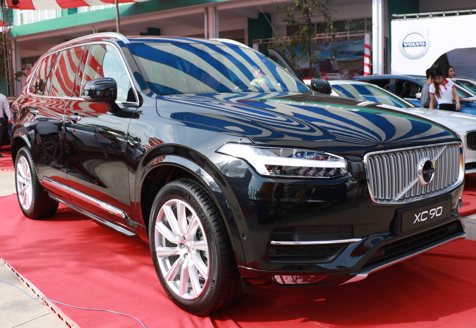 trieu hoi Volvo anh 1