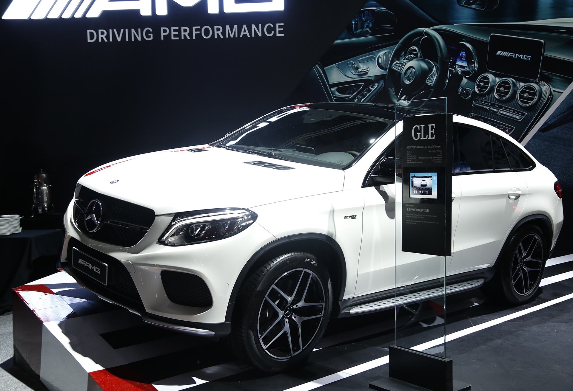 trien lam Mercedes Fascination tai Ha Noi anh 3