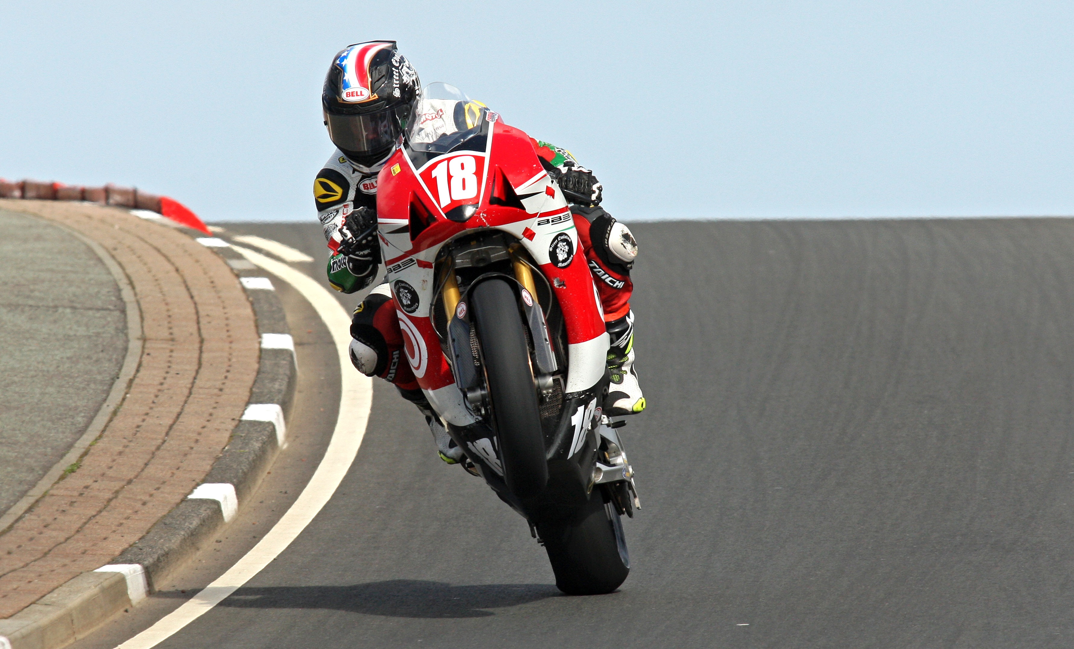 10 moto dat nhat the gioi anh 3