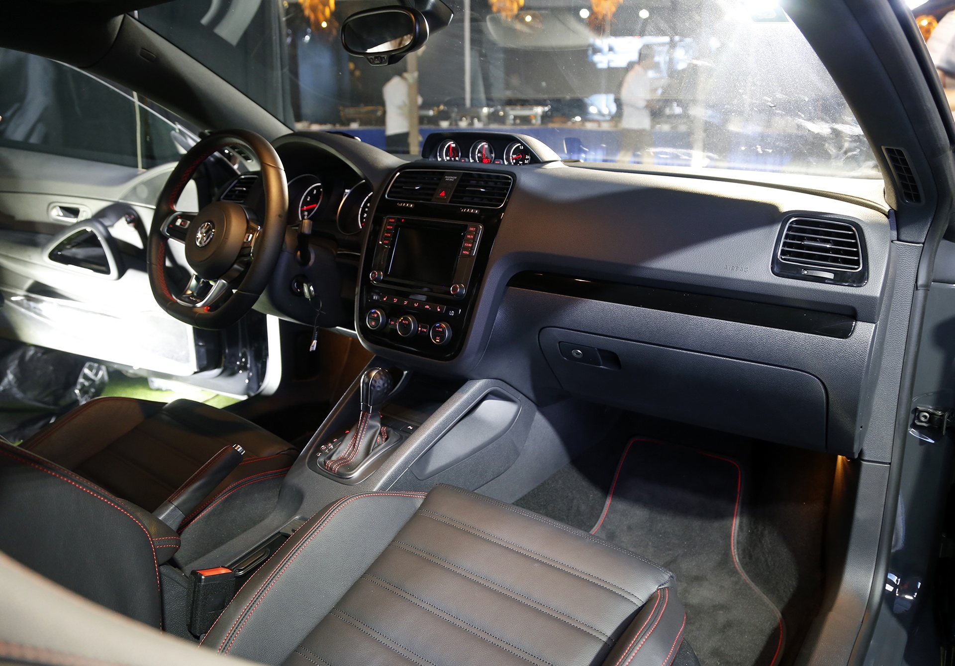 Volkswagen Scirocco 2017 ra mat tai Viet Nam anh 8