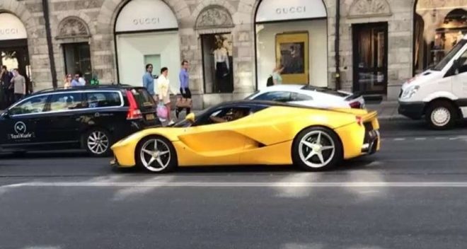 Zlatan Ibrahimovic mua LaFerrari anh 3
