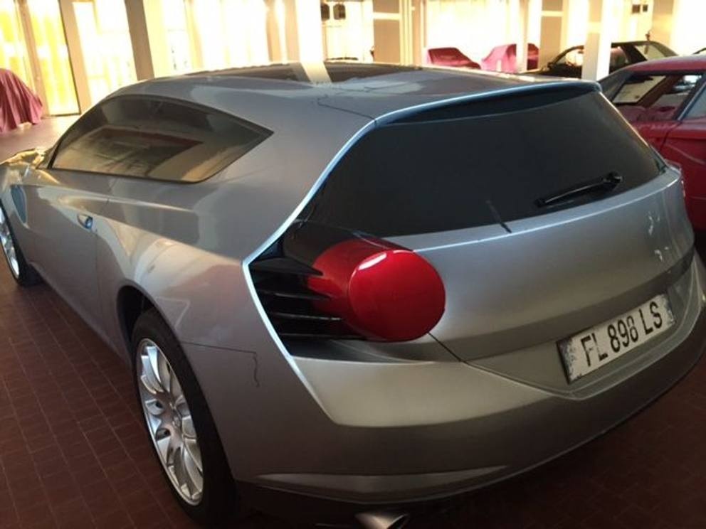 Ferrari san xuat SUV anh 2