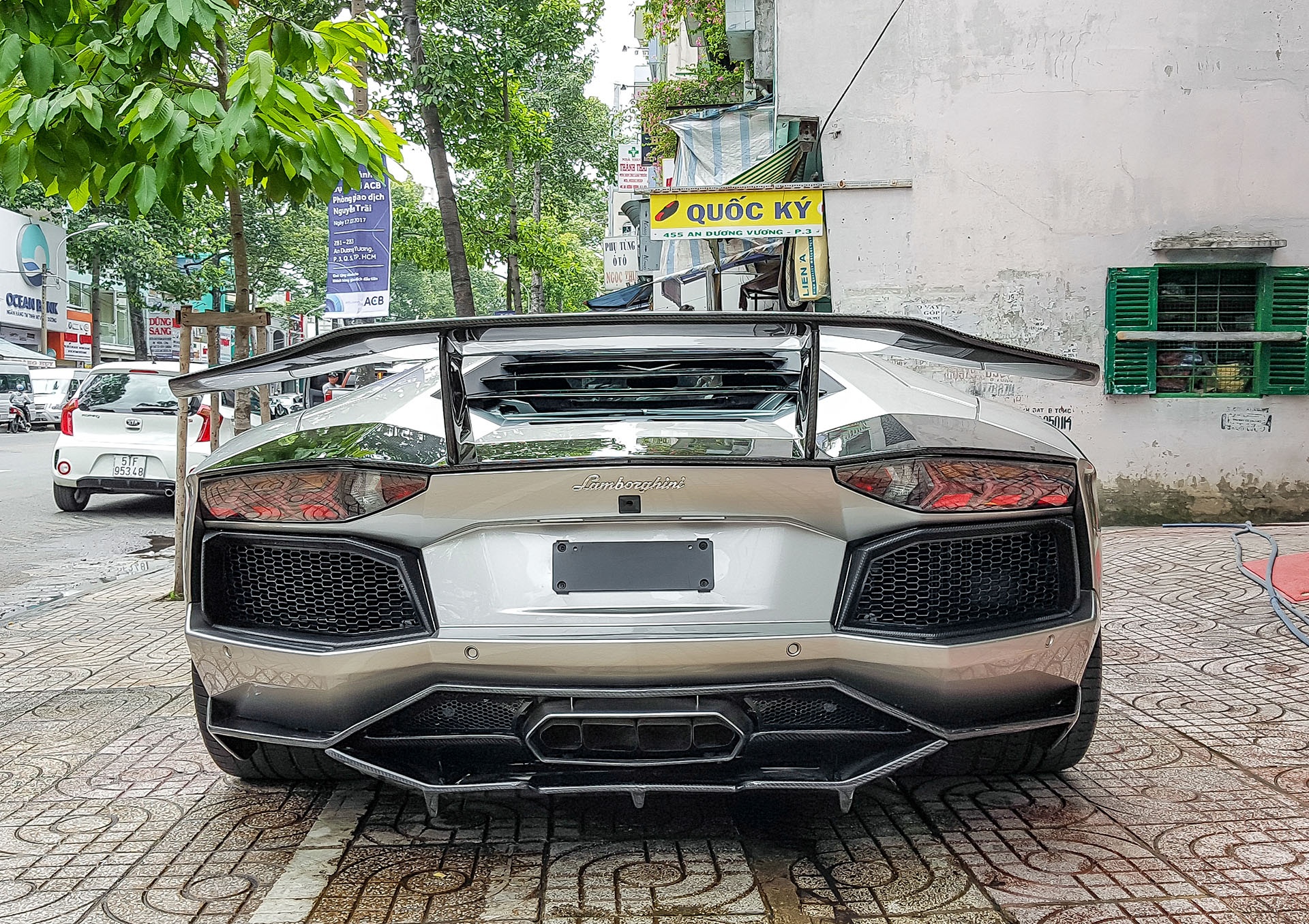 pho ban sieu xe o Sai Gon anh 4