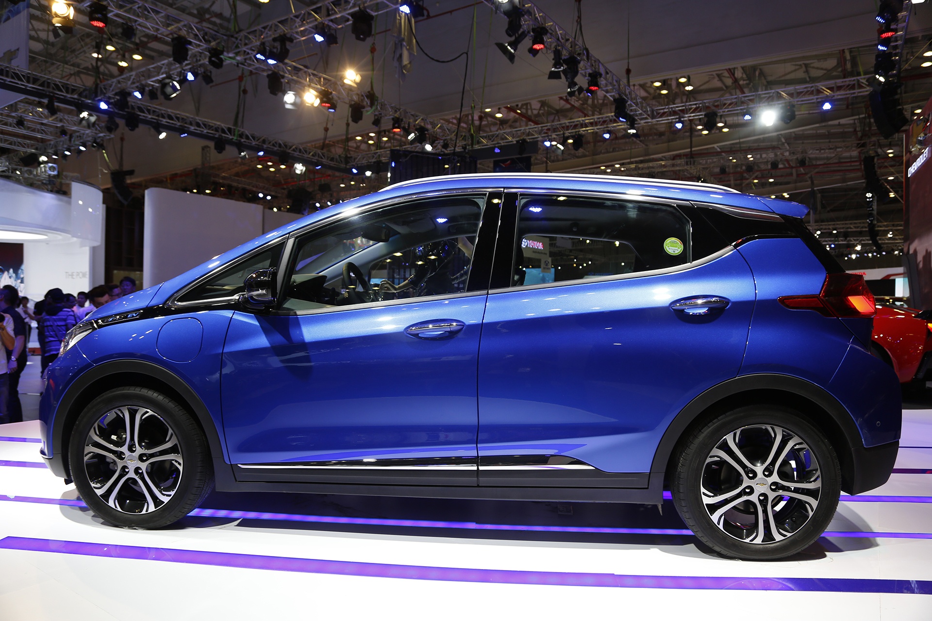 Chevrolet Bolt ra mat tai Viet Nam anh 3