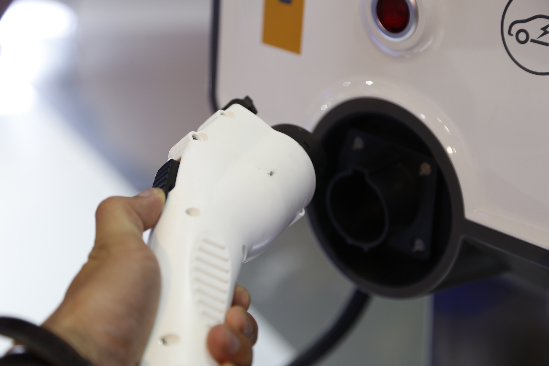 Chevrolet Bolt ra mat tai Viet Nam anh 7