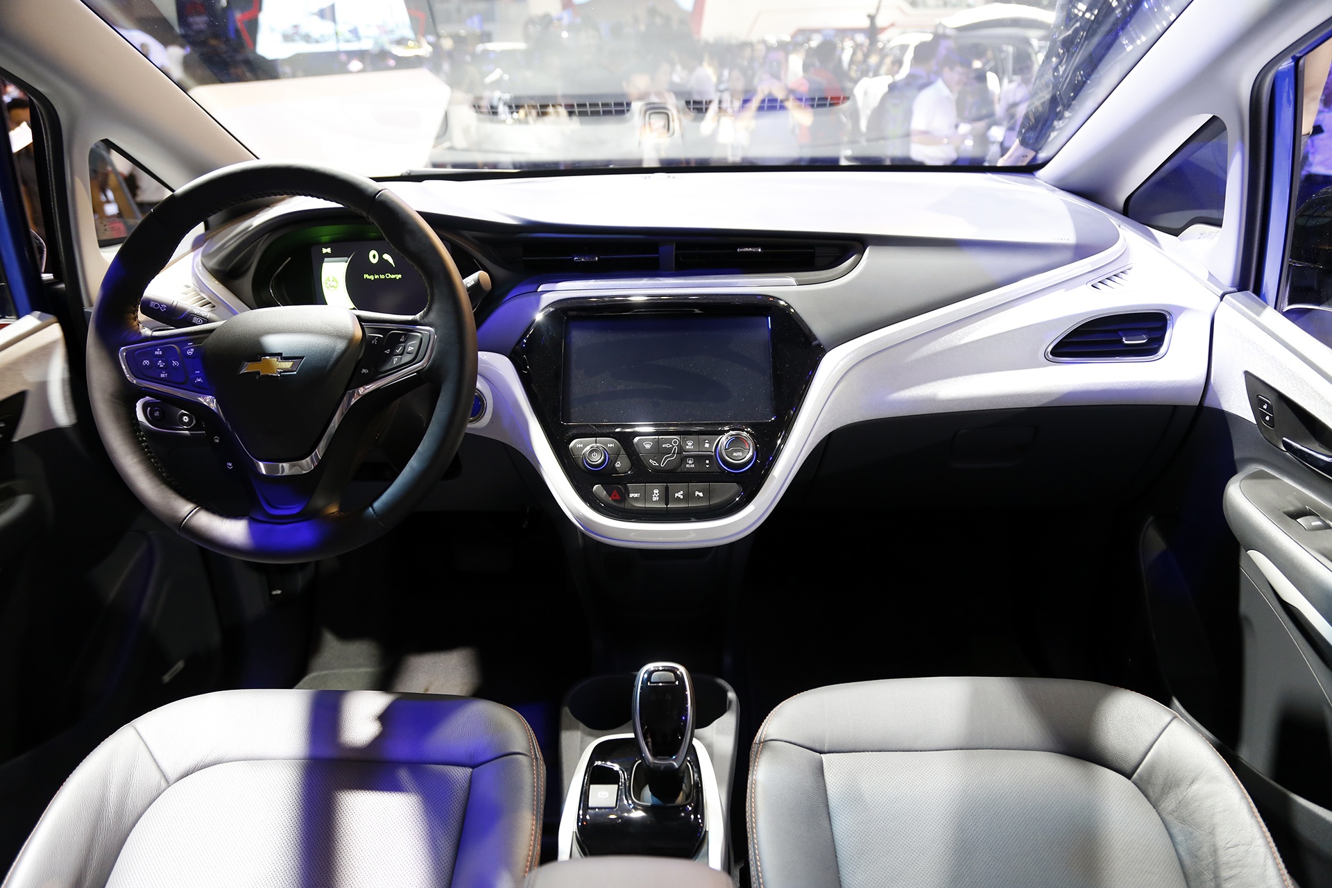 Chevrolet Bolt ra mat tai Viet Nam anh 9