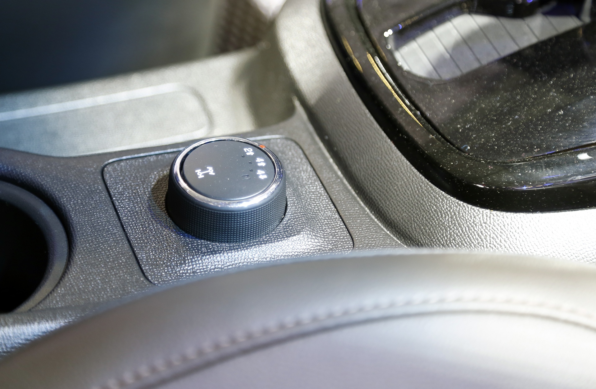 Chevrolet Trailblazer ra mat o Viet Nam anh 11