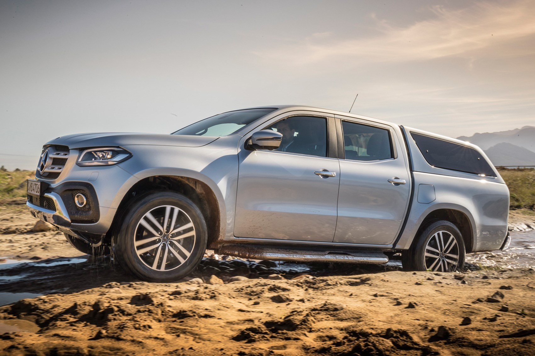 5 diem dac biet cua ban tai hang sang Mercedes-Benz X-Class hinh anh