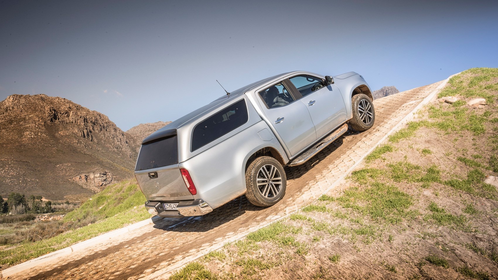 bán tải hạng sang Mercedes X-Class ảnh 3 ban tai hang sang Mercedes X-Class anh 3