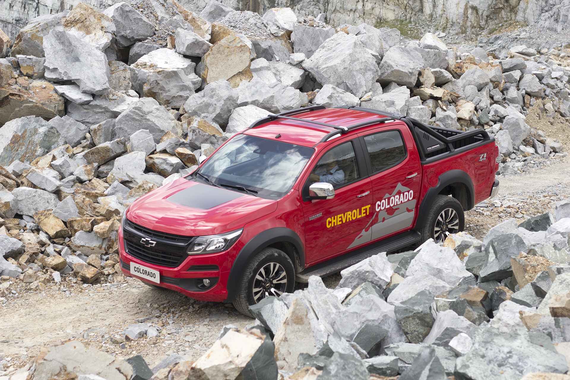 Danh gia tinh nang va kha nang van hanh cua Colorado High Country hinh anh