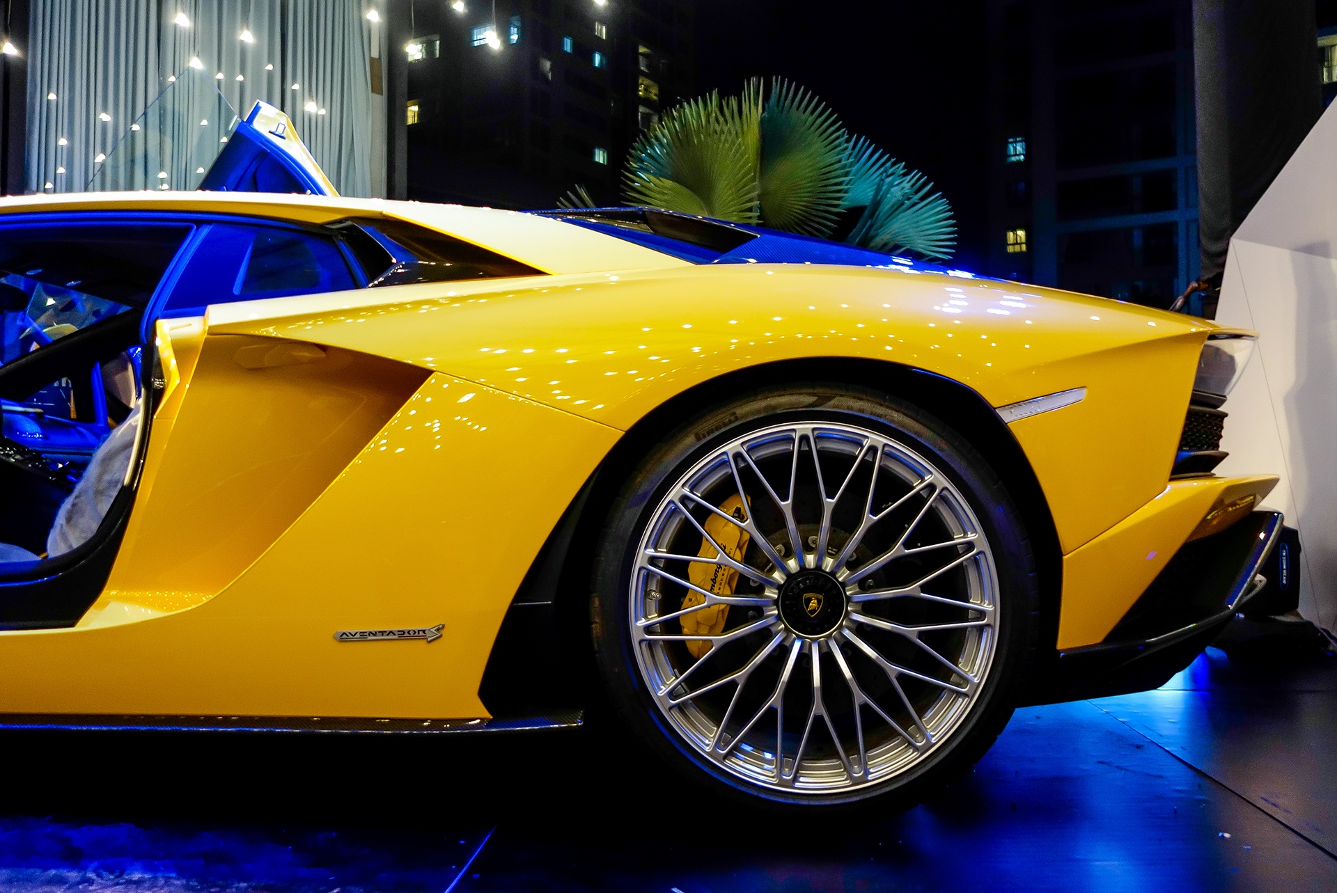 Lamborghini Aventador S ve tay dai gia Sai Gon anh 8