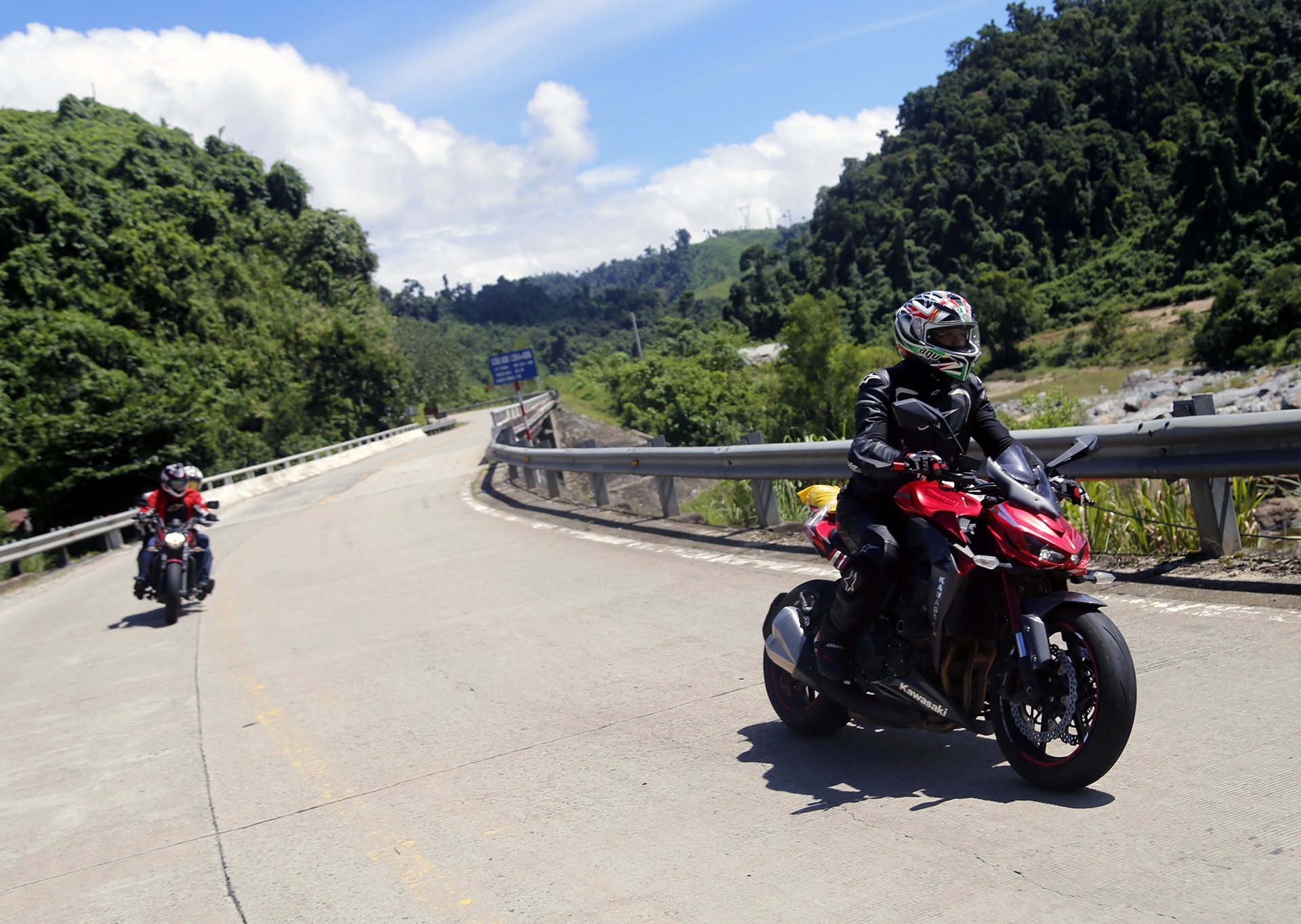 Hanh trinh Kawasaki Sai Gon Da Nang 2017 anh 10