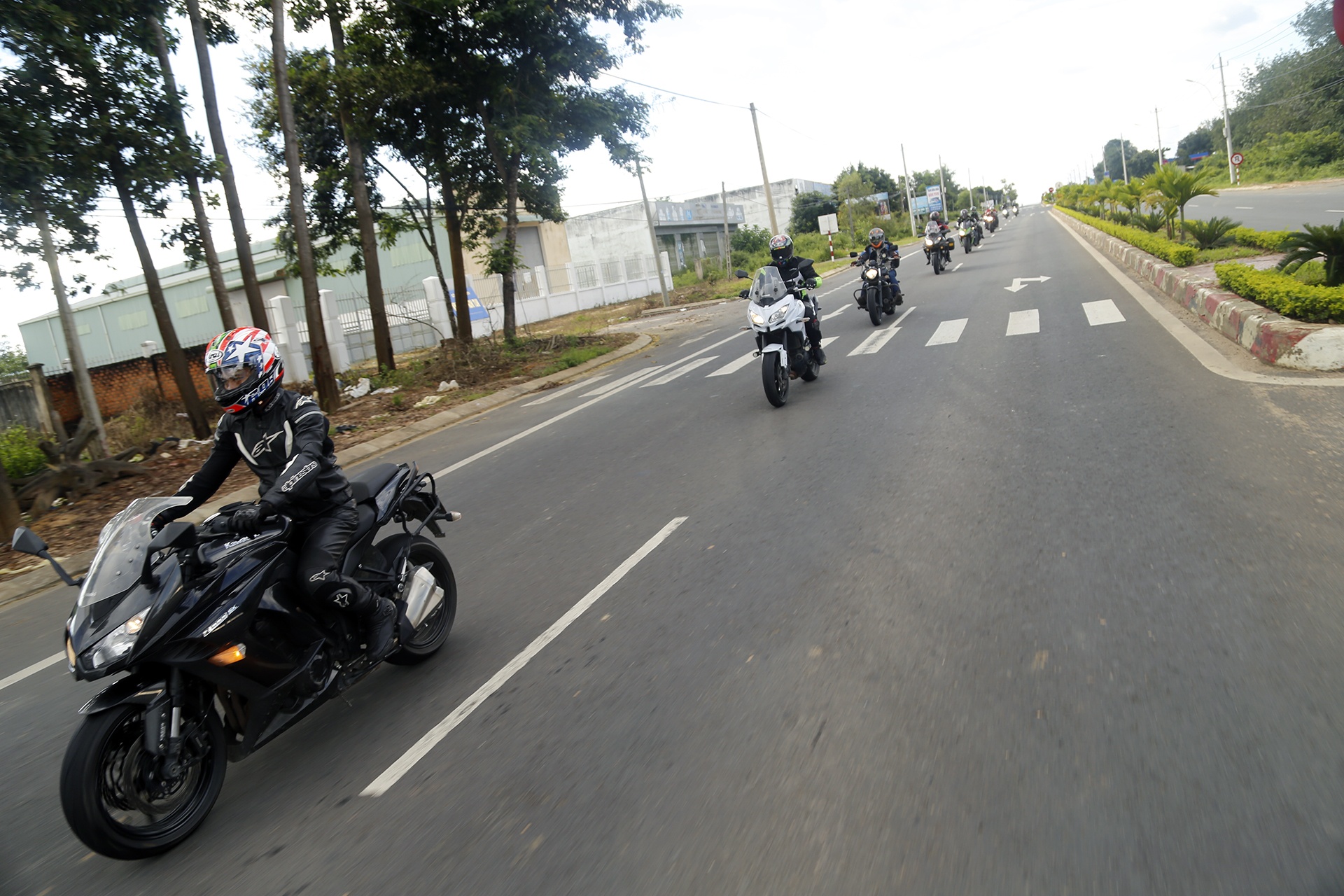 Hanh trinh Kawasaki Sai Gon Da Nang 2017 anh 14