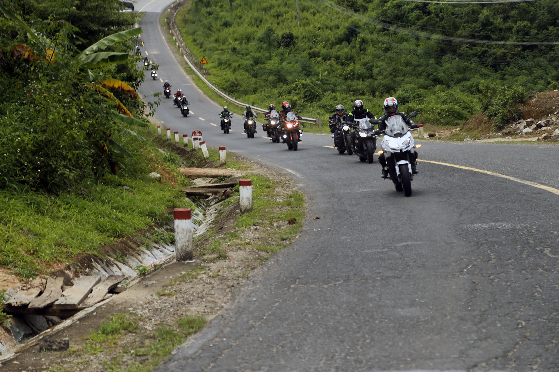 Hanh trinh Kawasaki Sai Gon Da Nang 2017 anh 4