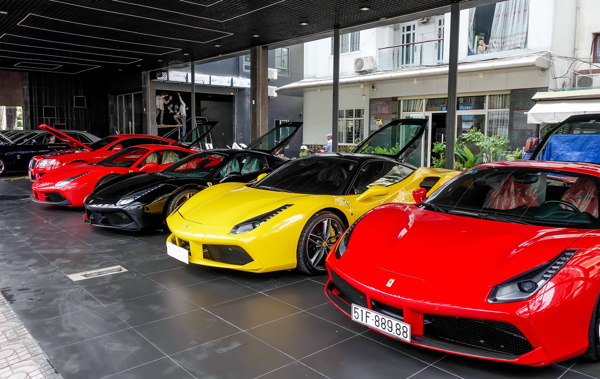 dan sieu xe o Sai Gon anh 1