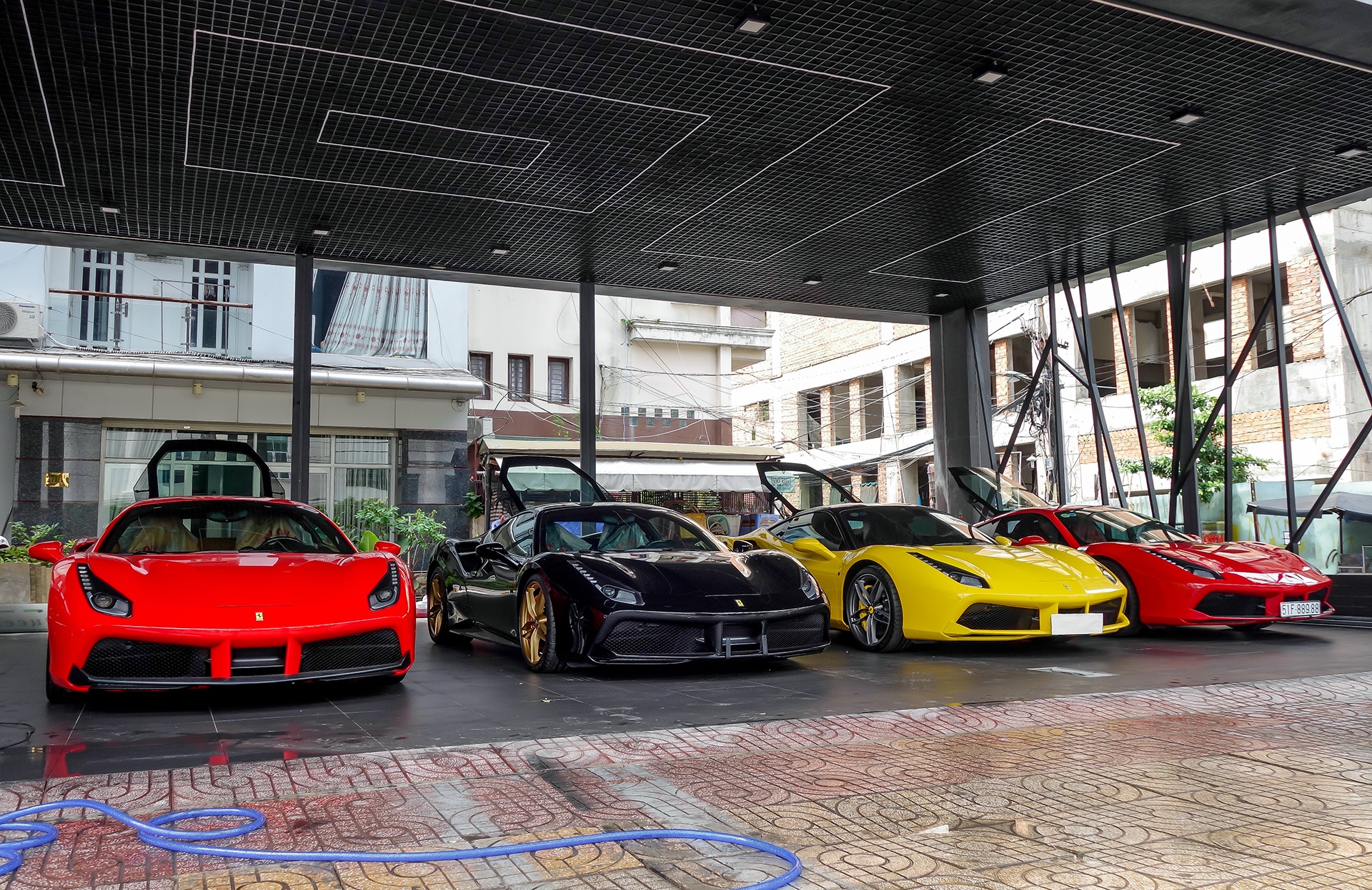 dan sieu xe o Sai Gon anh 2