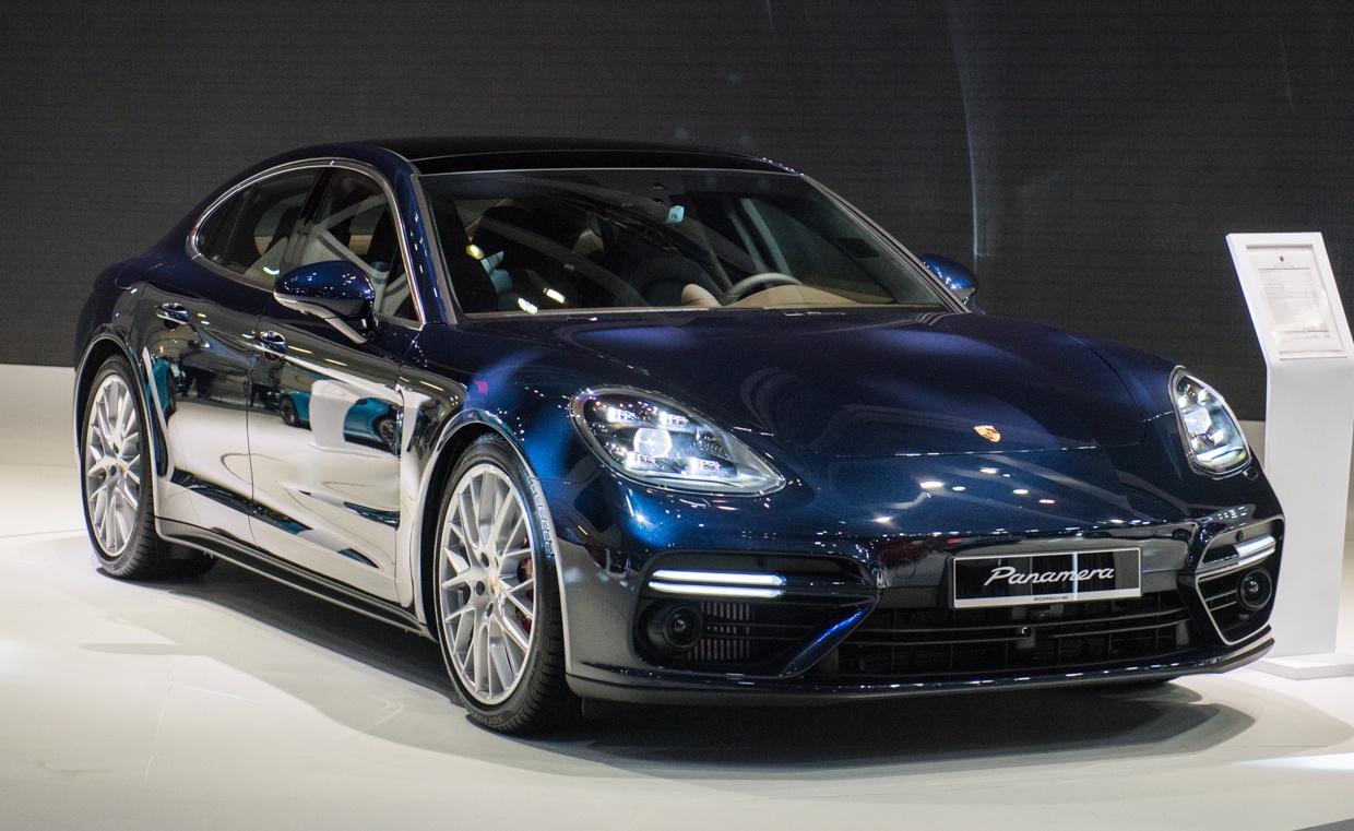 9 sedan dat nhat Viet Nam tung hang anh 5