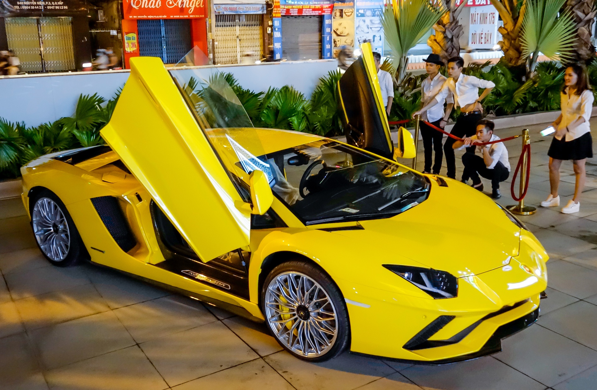 Lamborghini Aventador S tai Sai Gon anh 10