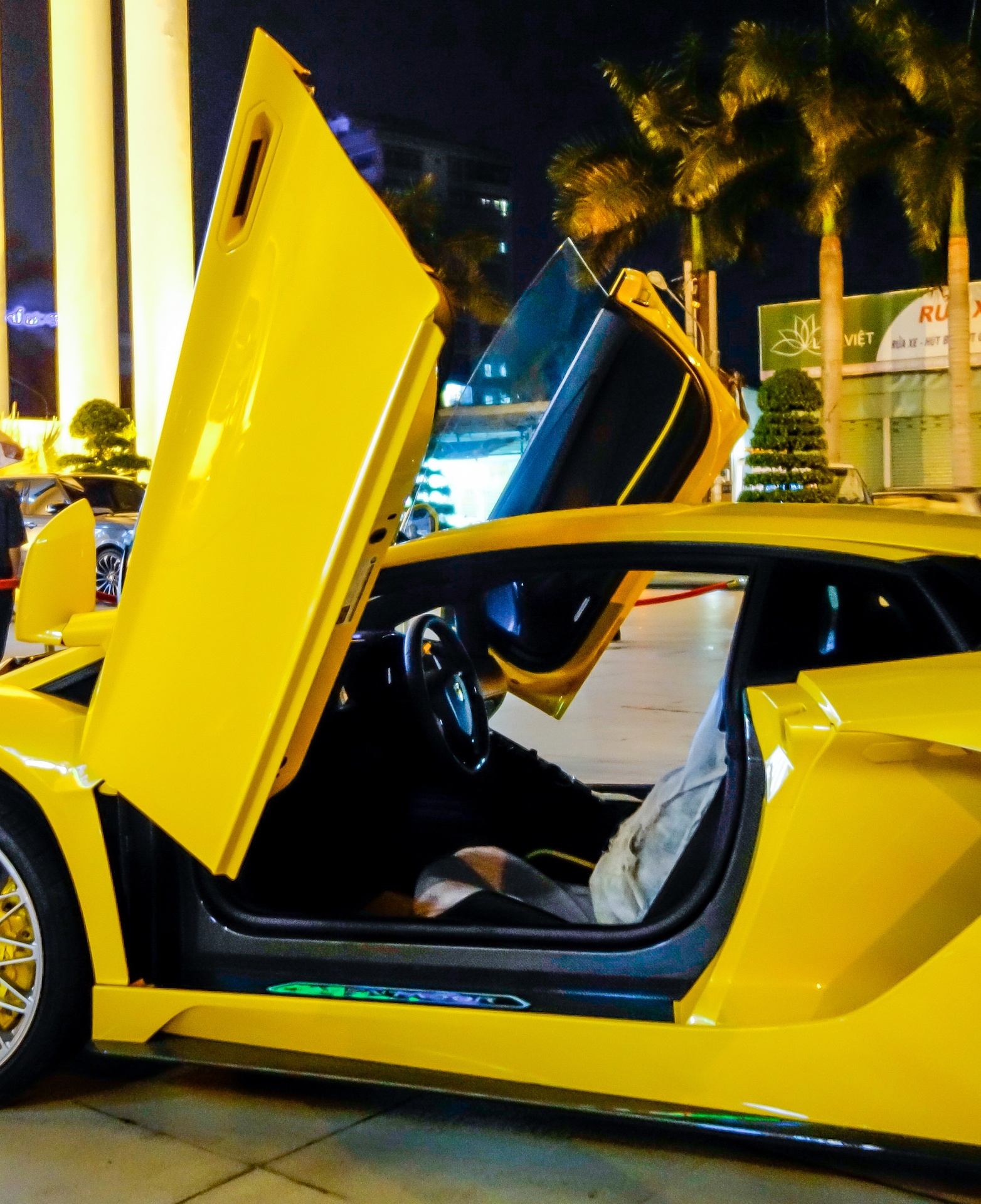 Lamborghini Aventador S tai Sai Gon anh 8