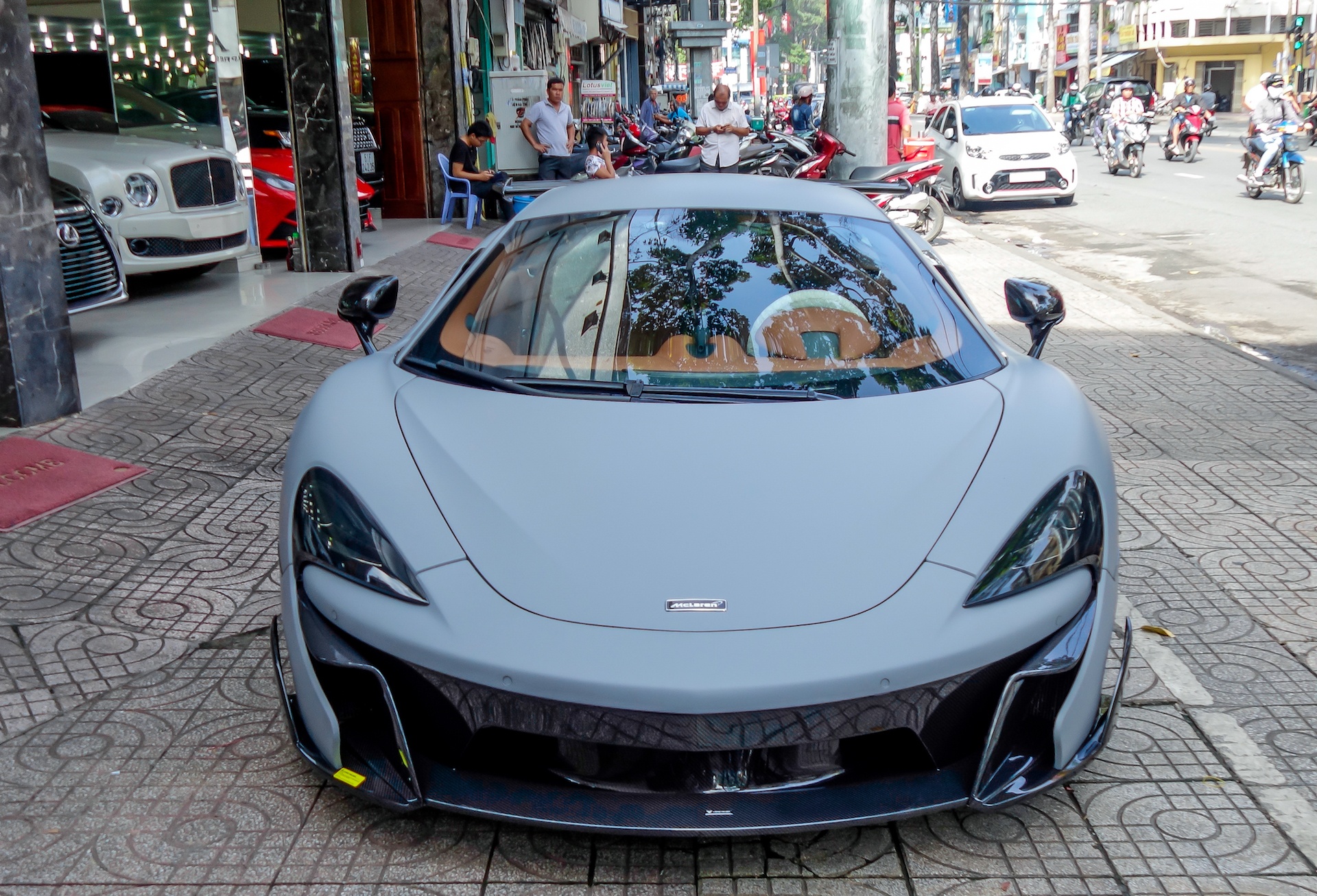 Sieu xe cu cua Cuong Do La lot xac nho goi do hang hieu hinh anh