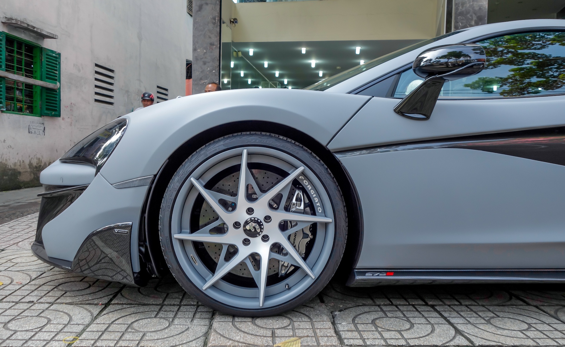 McLaren 570S cua Cuong Do La anh 8