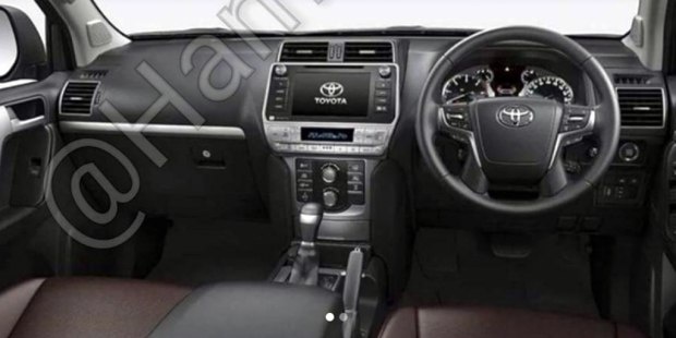 Toyota Land Cruiser Prado 2018 anh 2