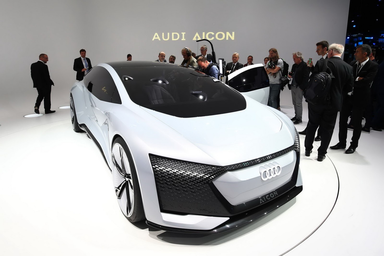 xe tu lai Audi Aicon anh 4