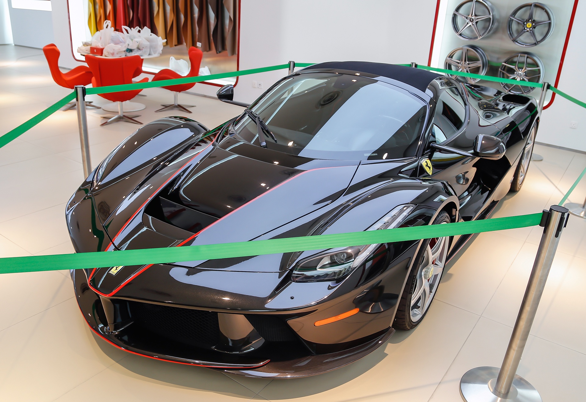 ferrari,  laferrari,  dau gia,  ferrari laferrari,  prototype,  ban thu nghiem,  mecum,  mecum auctions,  rm sotheby,  monterey car week anh 21