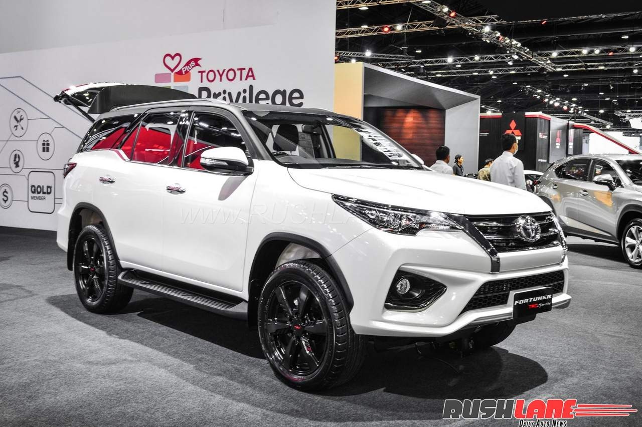 Toyota Fortuner ban the thao gia tuong duong 1 ty dong tai An Do hinh anh