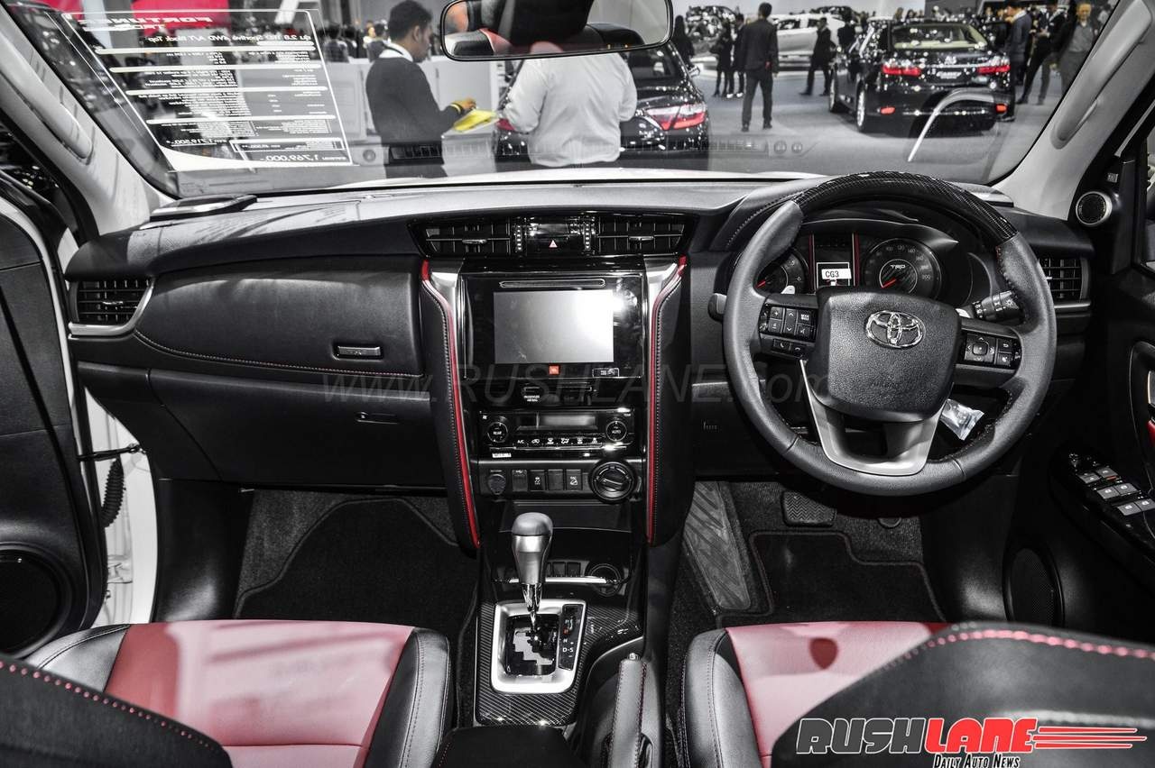 Toyota Fortuner bản thể thao ảnh 2 Toyota Fortuner ban the thao anh 2