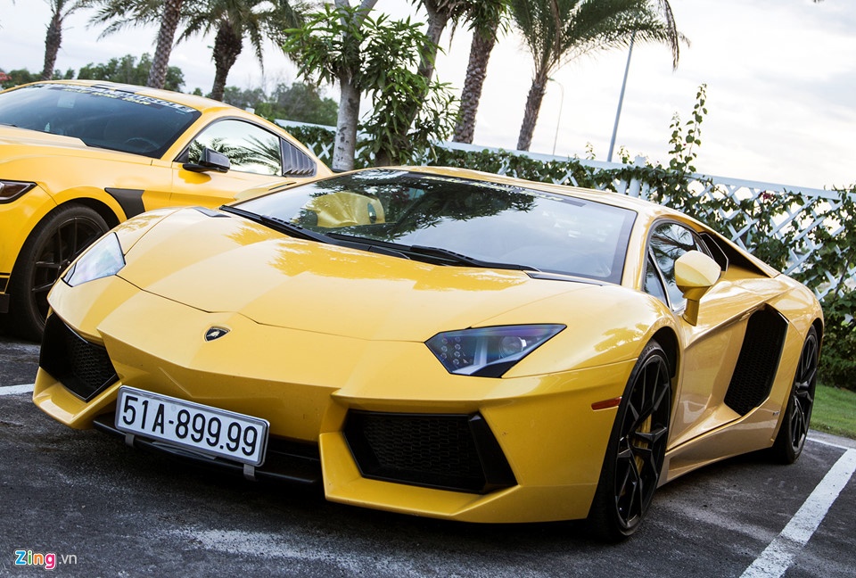 Dan sieu xe trieu do cua dai gia Sai Gon xuat hien o mien Trung hinh anh