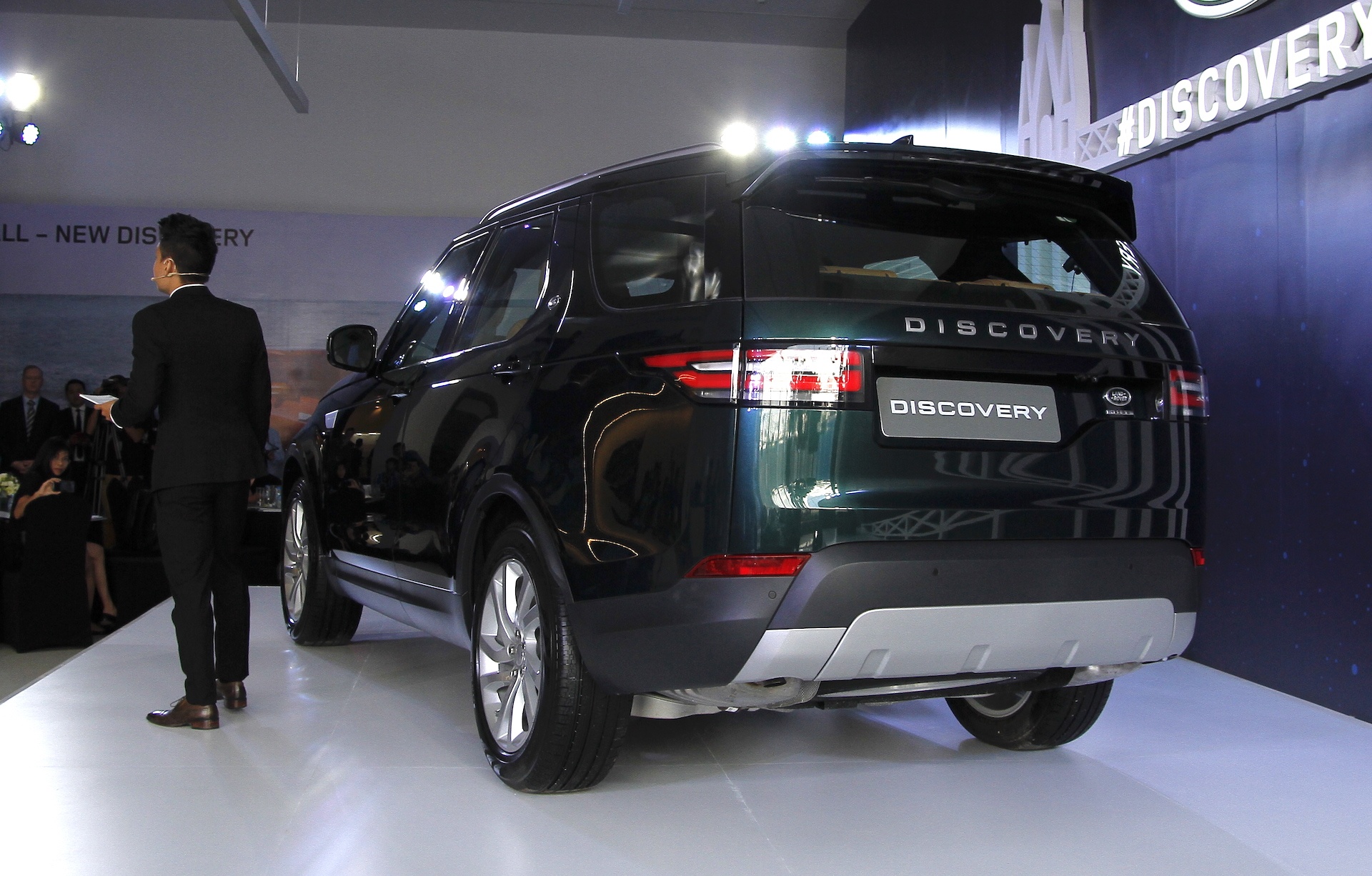 Land Rover Discovery ra mat tai Viet Nam anh 3